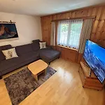 美迪木木屋酒店